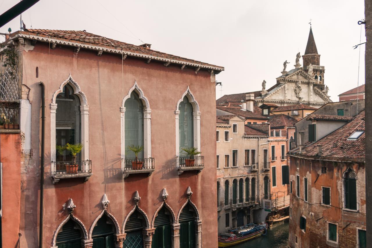 Fenice Double Canal View By Lionhost Apartment