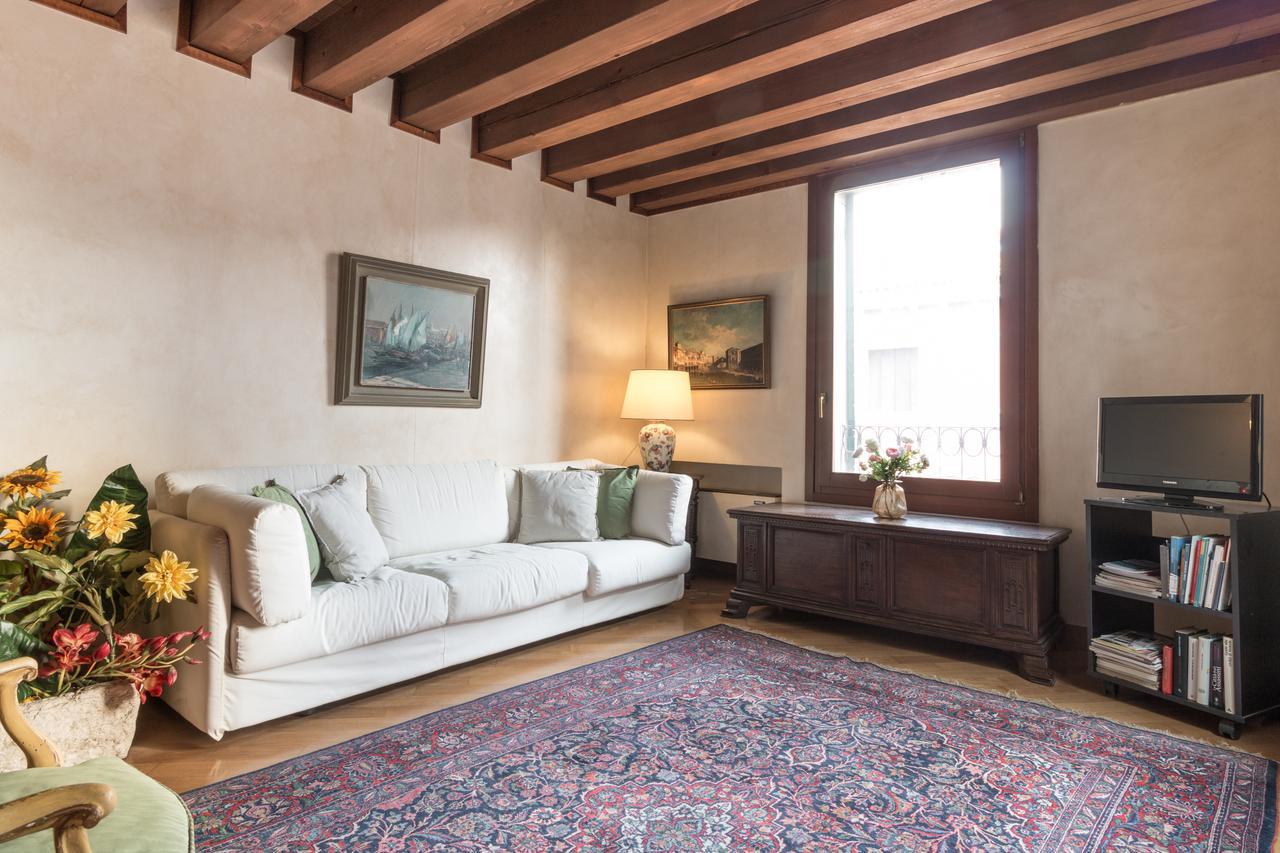 Apartment Fenice Double Canal View By Lionhost Venice